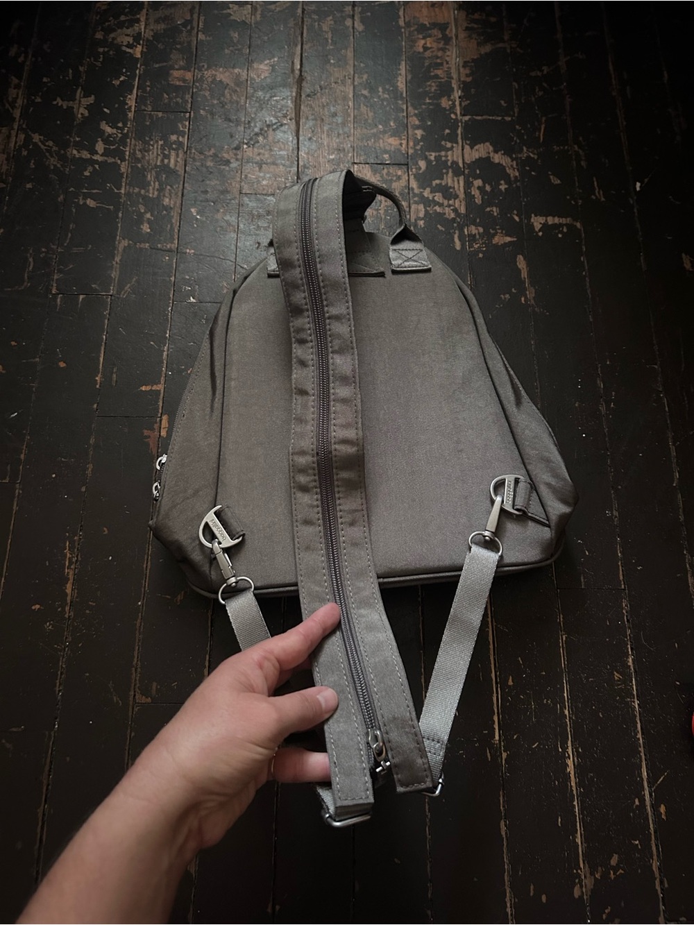 Baggallini Naples Convertible Backpack - Picture 3 of 8